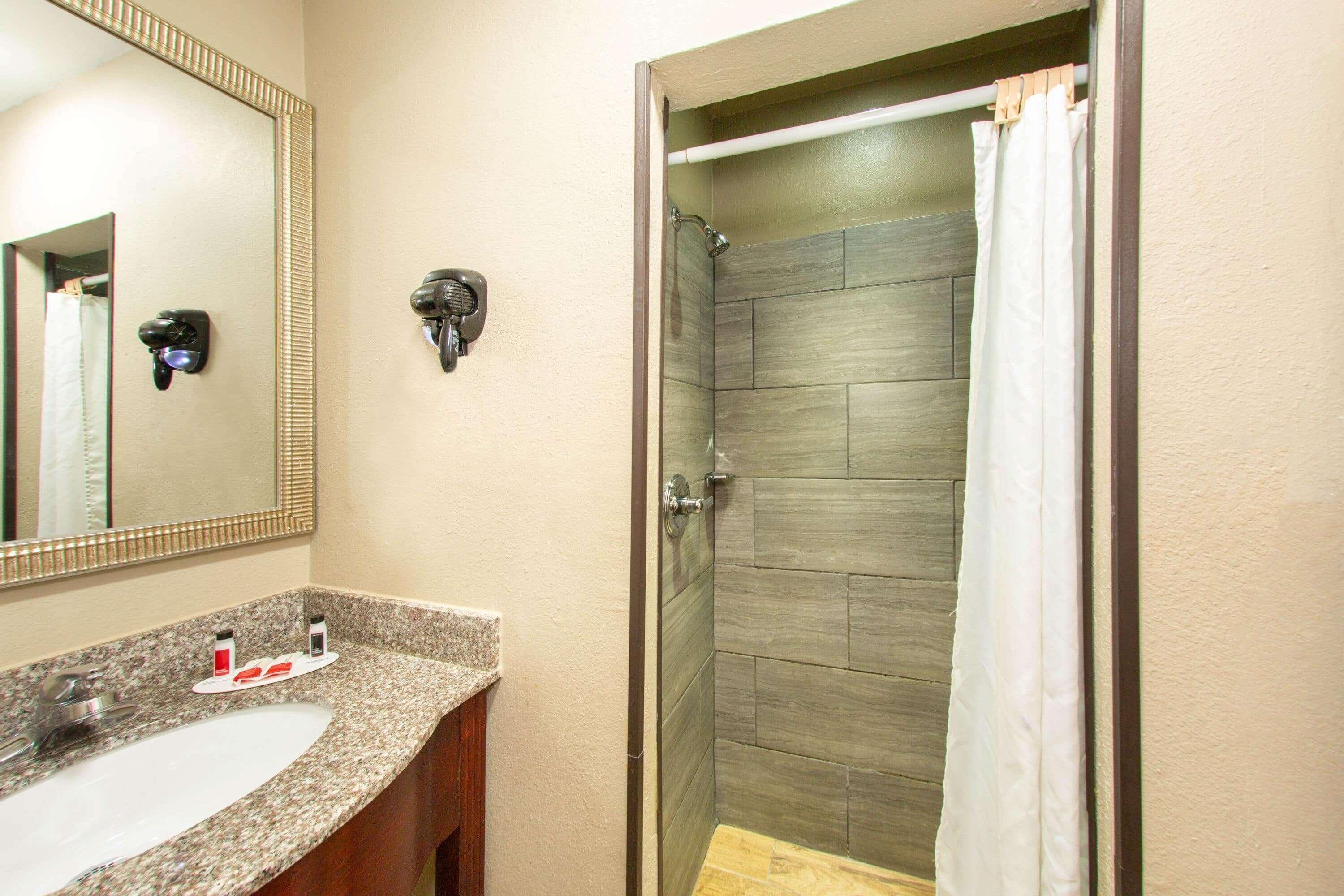 Motel Super 8 By Wyndham Pensacola Nas Area