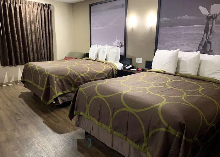 Super 8 By Wyndham Pensacola Nas Area
