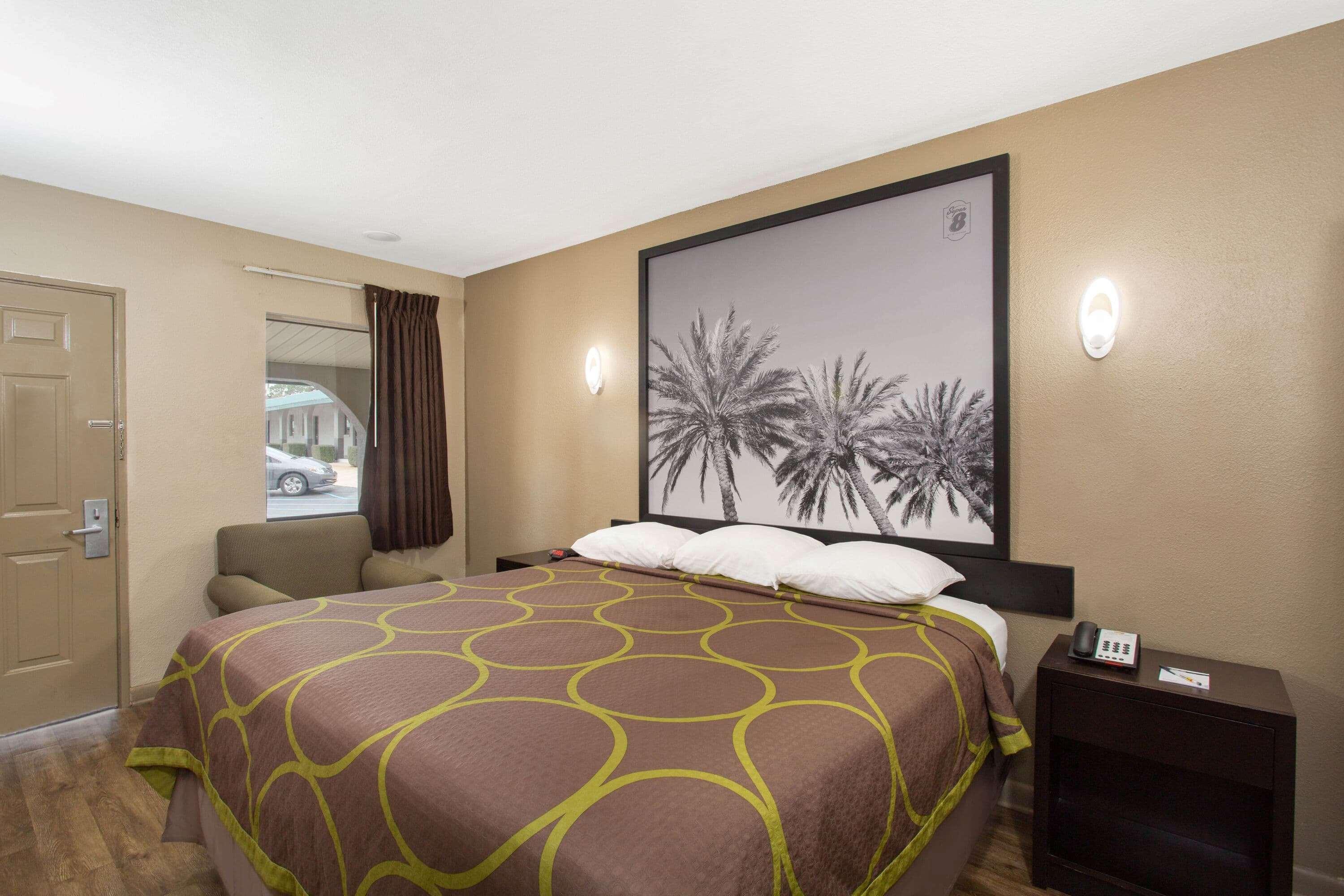 Motel Super 8 By Wyndham Pensacola Nas Area Beach Haven