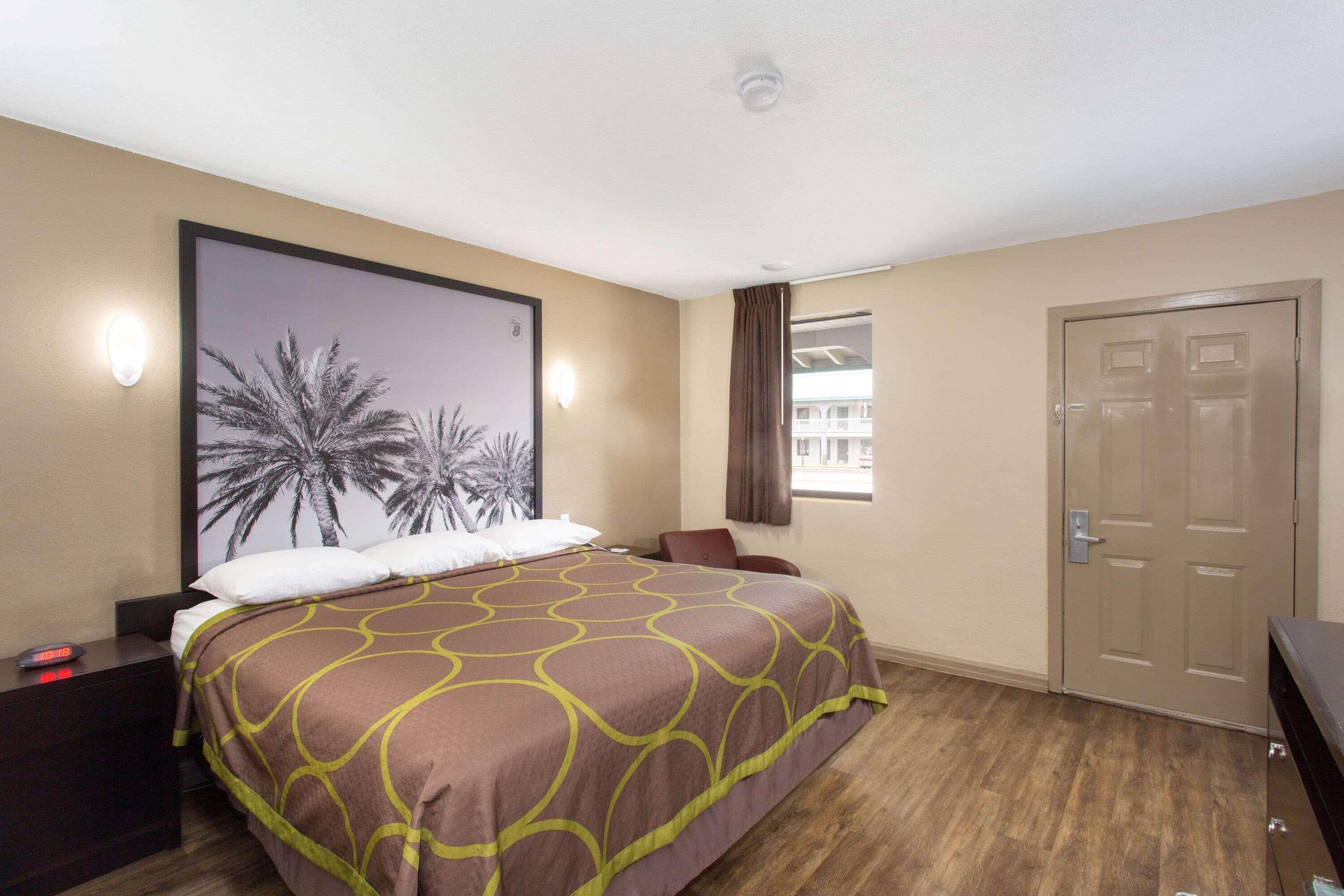 Super 8 By Wyndham Pensacola Nas Area 2*